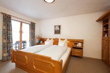 膳宿费 Haus Huis N