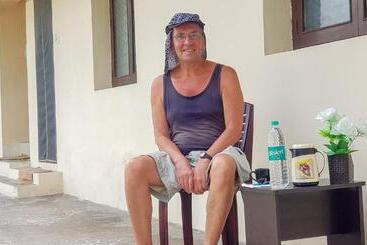 הוסטל Kumbakonam Inn Hotels   Kumbakonam Inn Stay