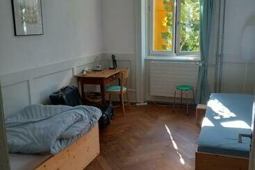 مبيت وإفطار Petite Auberge An Der Schüss