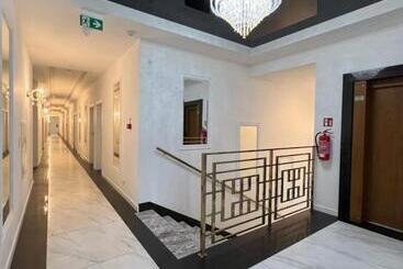 فندق Adzikowy Dworek