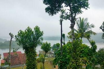 酒店 Karapuzha Water Scapes