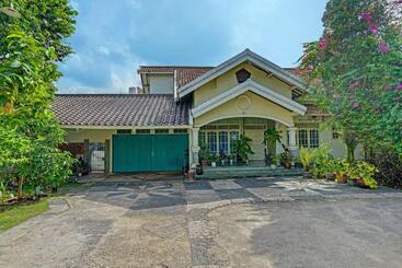 هتل Oyo 91984 Taufik Kost Syariah