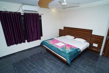 בית מלון כפרי The Royal Heaven Resort