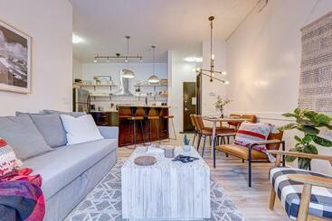 מלון דירות Mountain Retreat, Pool & Hot Tub, Bbq, Patio, King Bed, Sleeps 6!