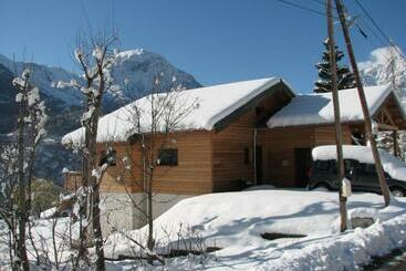 住宿加早餐 Chalet De L Infernet