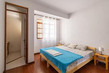 مبيت وإفطار Maya Apartments