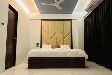 Отель New City Light