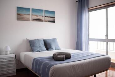 هاستل Baleal Surf Emotions