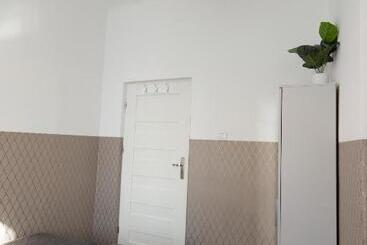 هاستل Clicktheflat Aleje Niepodległości Center Apart Rooms