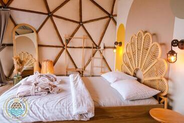 تختخواب و صبحانه Sapanca Dome Glamping