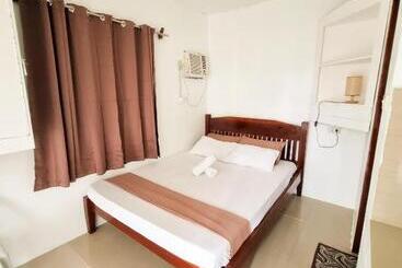 تختخواب و صبحانه Flo Island Home