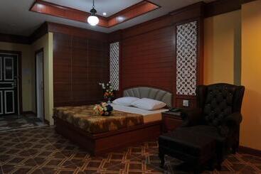 هتل โรงแรมกู๊ดเรสซิเดนซ์   Good Residence