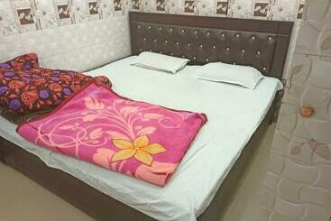 בית מלון כפרי Garg Regency, Ambala Cantt