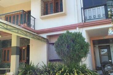 ホテル The Retreat Villa