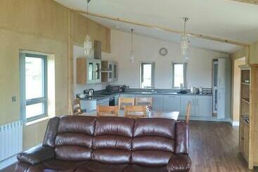 אתר נופש Castle Pren Lodges