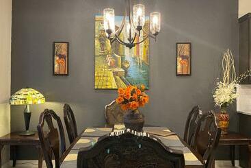 호스텔 King Bed Suite