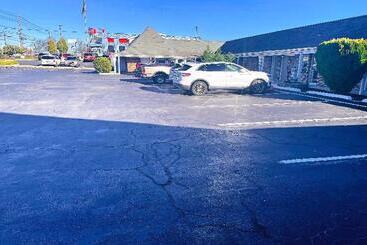 Apollo Motel By Oyo Cinnaminson Nj, Us130
