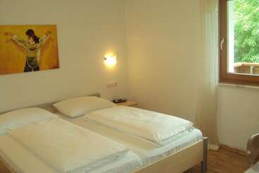 Bed and Breakfast Beautiful Residence Klementhof With Garden And A Seasonal Outdoor Pool