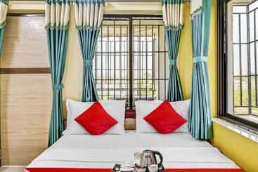 Flagship Hotel Tara Maa Guest House