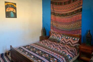 Hotel La Maison Rural Camp 4 Night