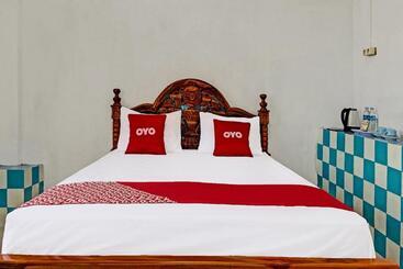 호텔 Oyo 91927 Homestay Kebun
