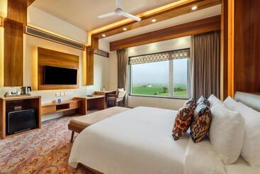 فندق Shyama Sarovar Portico