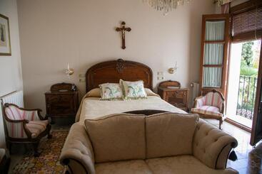 Bed and Breakfast Andalusian Palace