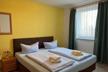 Gaststätte & Pension Waldschlösschen