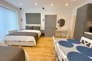 胶囊酒店 Goodwin St