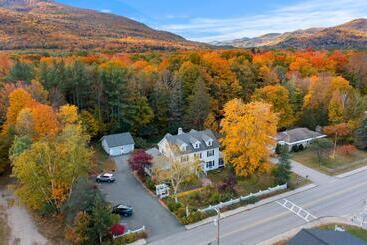 호텔 Launchpoint Lodge