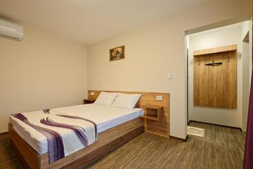 膳宿费 комплекс колонада