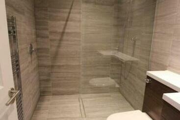 膳宿费 Beautiful Flat Ideally Located For Kew Gardens And Twickenham Stadium