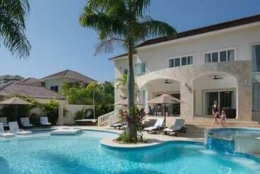 リゾートホテル Dominican Puerto Plata 5 Bd Villa Separate Mandatory All Inclusive V R B O 3 6 3 5 0 3 7 Provide Nam
