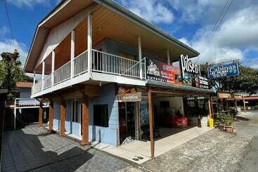 住宿加早餐  Cabinas Las Palmas Del Sol