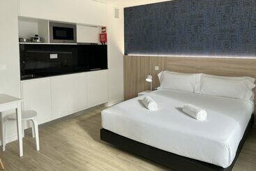 מלון דירות Room Select Porto Suites