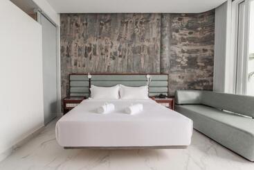 هتل Enjoy Boutique