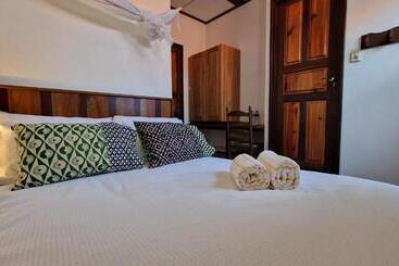 هتل Greenheart Boutique