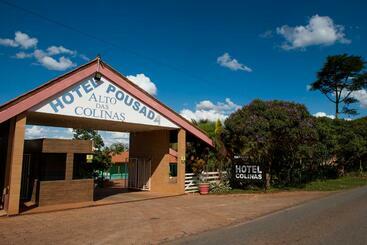בית מלון כפרי Pousada Alto Das Colinas