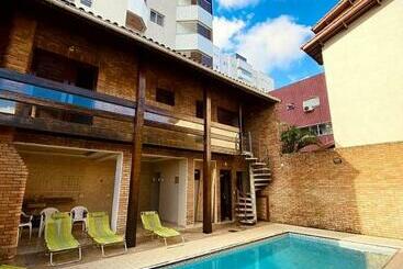 ペンション Hostel & Pousada Beira Mar Centro