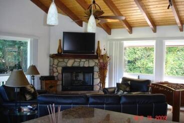 مبيت وإفطار Bamboo Valley Inn