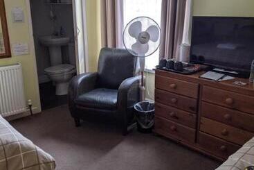 住宿加早餐 Kingswinford Guest House