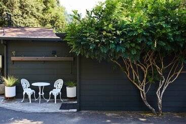 민박 Mine And Farm, The Inn At Guerneville, Ca