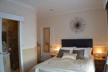 مبيت وإفطار The Shrewsbury Guest House