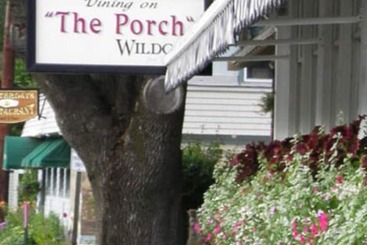 민박 Wildcat Inn And Tavern