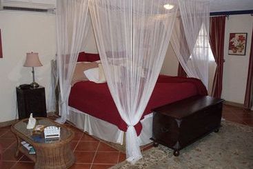Club Arias Bed & Breakfast
