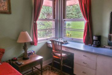 هتل Hilltop Legacy Vacation Home