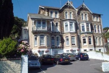 酒店 The Earlsdale Bed and Breakfast