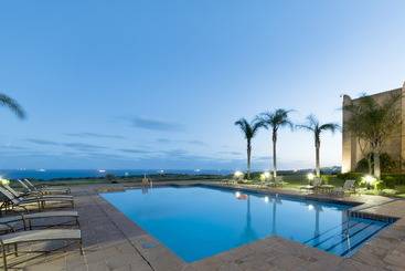 Отель Sibaya Lodge