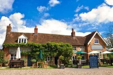 ホテル The Cherry Tree Inn