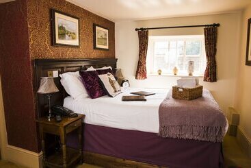 호텔 The Crown At Marnhull